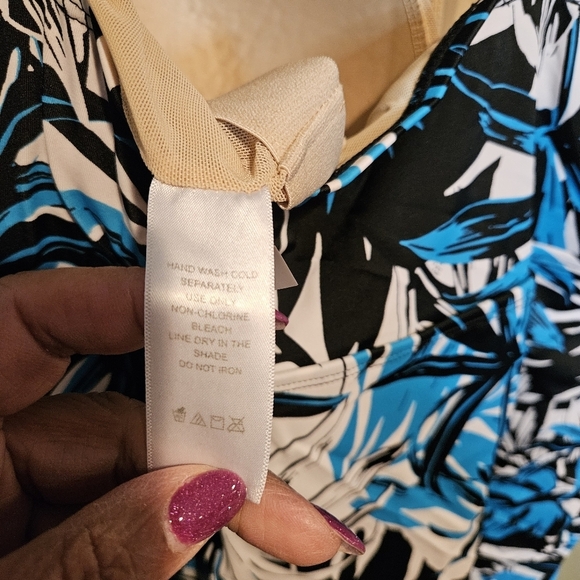 Swimsuits For All Tropical Print One-Piece, Plus-size 28, Blue & White Beachwear - Picture 6 of 6